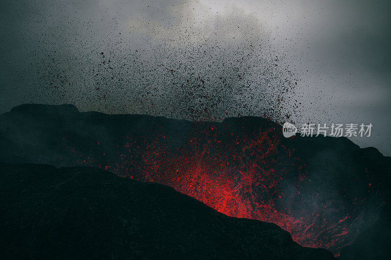 冰岛Fagradalsfjall火山喷发的壮观景象