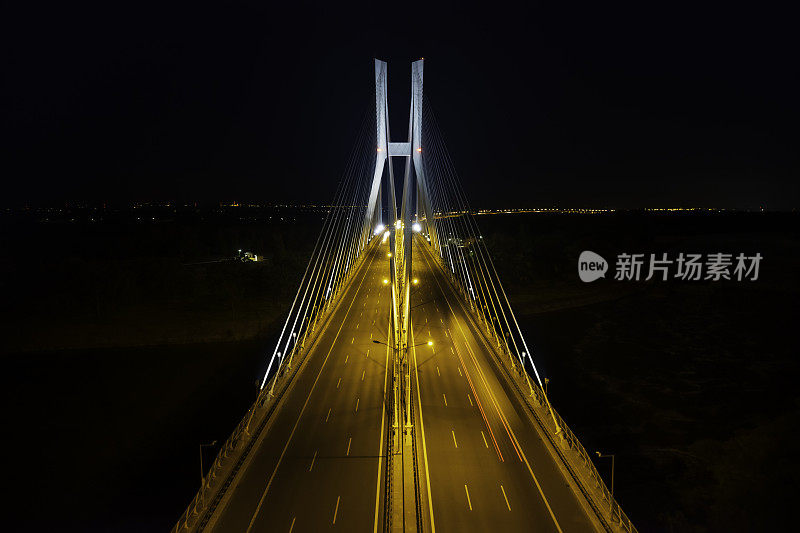 公路夜间带桥(架空)