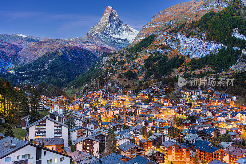采尔马特，瑞士，有马特峰的高山村庄