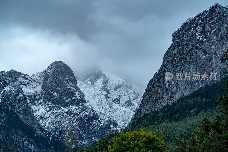 从格莱诺眺望wetersteingebirge