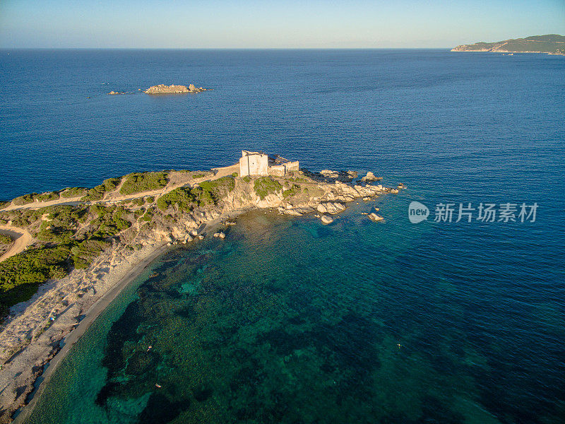 天线:飞越古老的海岸要塞