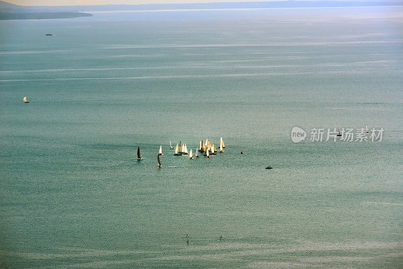 日内瓦湖上的帆船