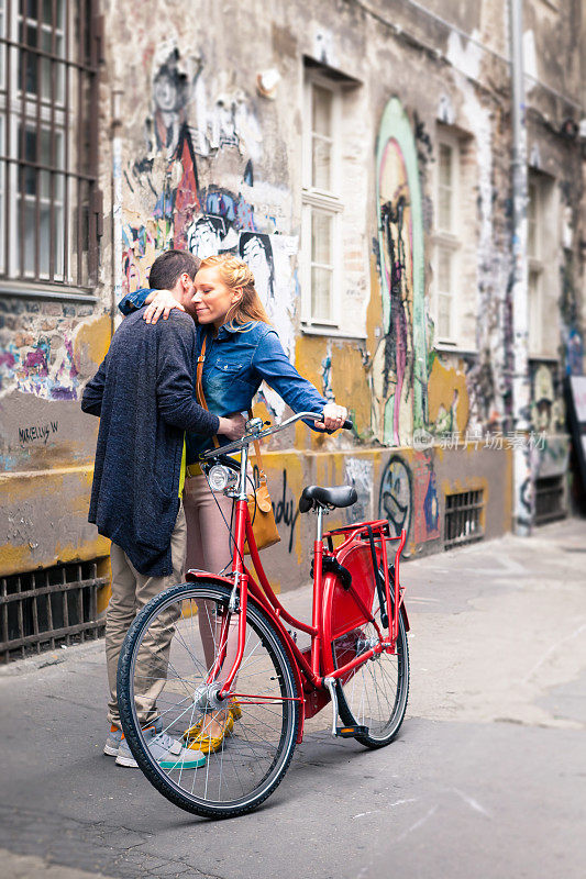 柏林的红色自行车和一个爱