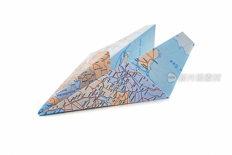 地图上的纸飞机