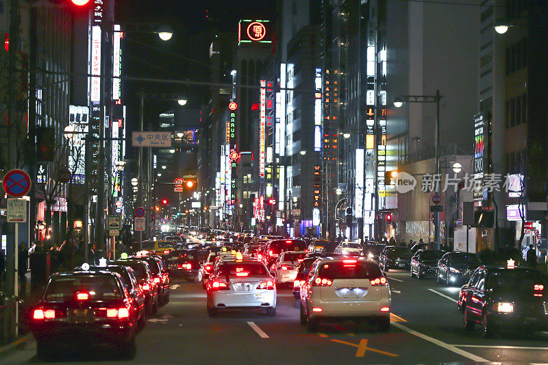 银座街夜景