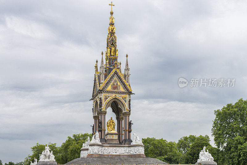 位于英国伦敦肯辛顿花园的阿尔伯特纪念堂。