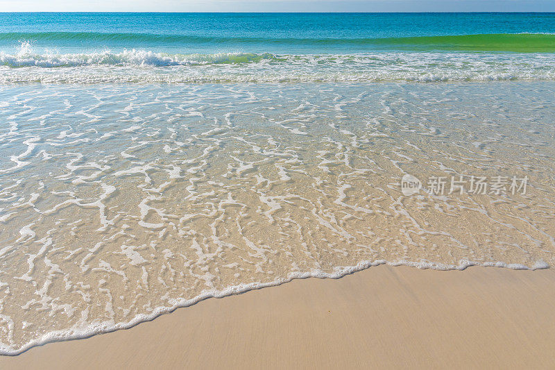佛罗里达德斯汀海滩上的泡沫
