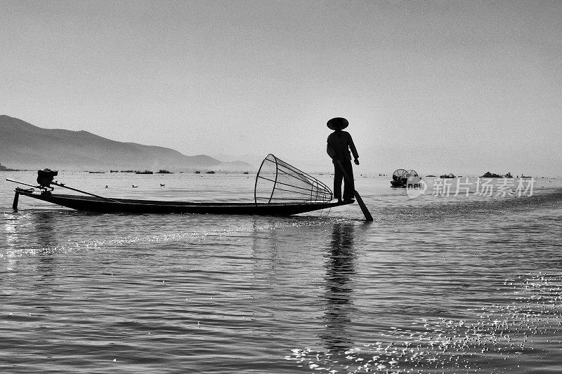 缅甸传统的印塔渔民