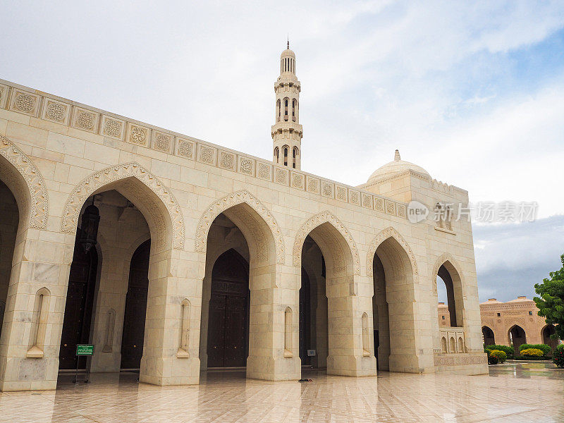 阿曼马斯喀特的苏丹卡布斯清真寺