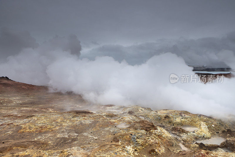 Gunnuhver，冰岛最大的温泉和泥浆池。Gunnuhver位于雷克简斯半岛
