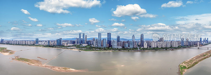 中国南昌CBD赣江两岸建筑景观天际线航拍图