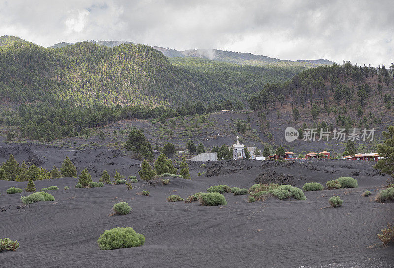 康伯雷别哈火山。火山灰覆盖了埃尔帕索村。法蒂玛圣母。