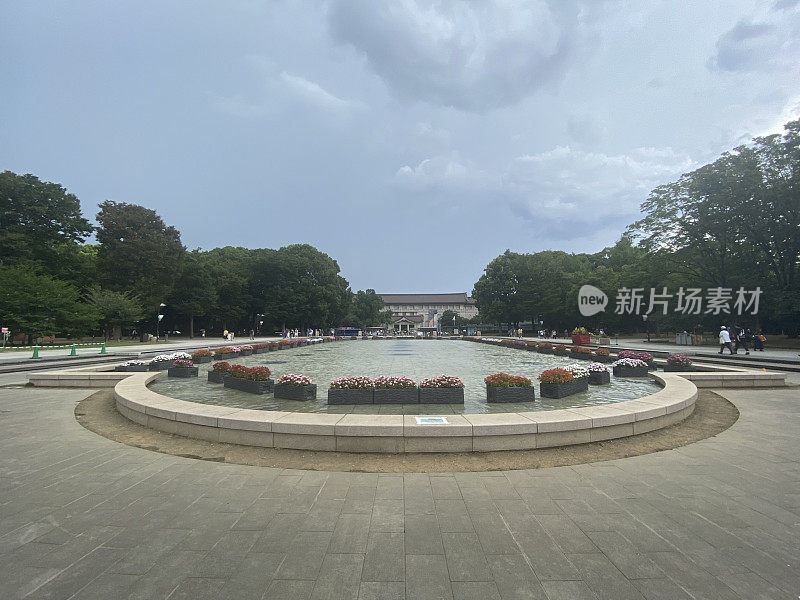 日本-东京-上野公园-竹野台广场的大喷泉