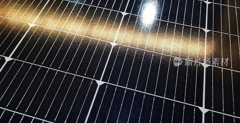 接近太阳能电池板背景。清洁能源硅质地太阳能电池板。平面发电面板为可持续性，技术理念。