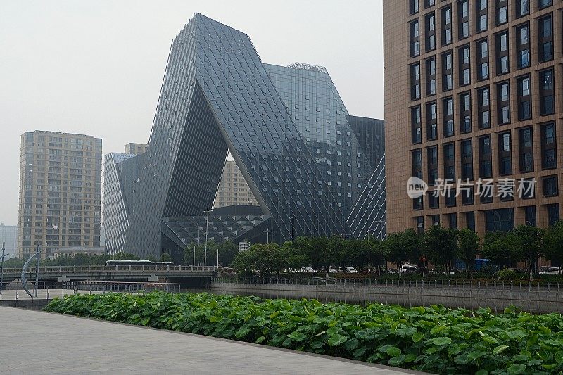 宁波新金融区的后现代建筑，中国浙江省