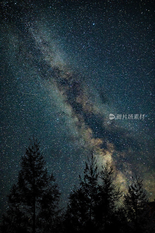 夜晚的银河