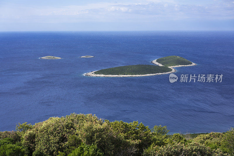 克罗地亚亚得里亚海群岛伊斯特岛顶部的景色