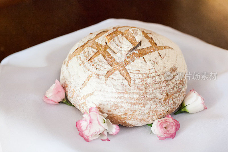 传统的波兰婚礼面包细节