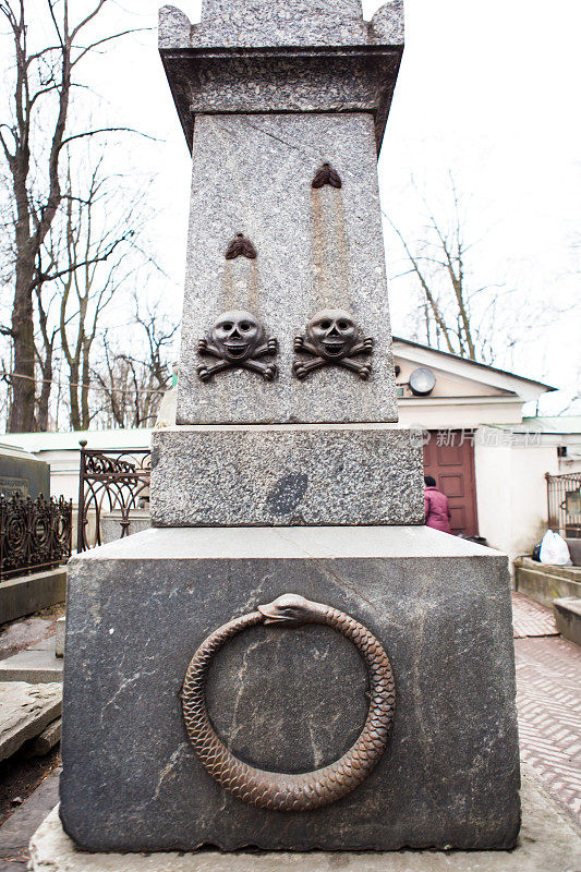 俄罗斯墓地，亚历山大涅夫斯基修道院，圣彼得堡