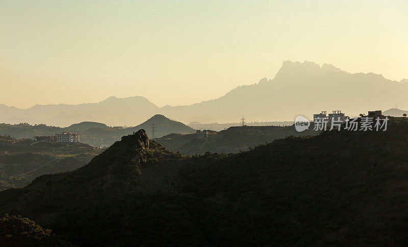 也门山地景观