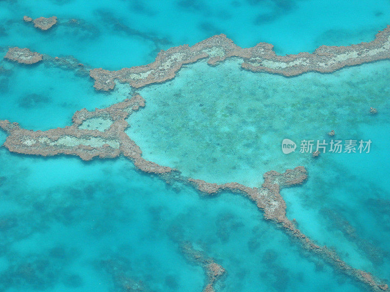 澳大利亚的大堡礁(从空中俯瞰)