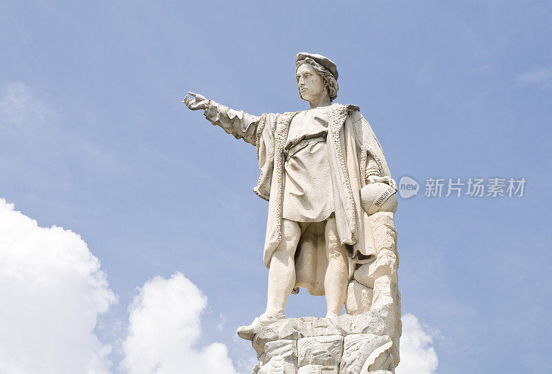 意大利哥伦布雕像