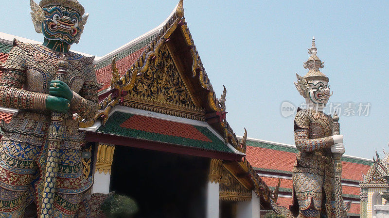 泰国曼谷的大皇宫、寺庙守护雕像。东南亚