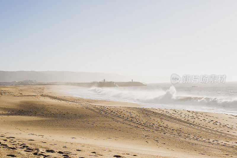 葡萄牙的纳扎雷海滩