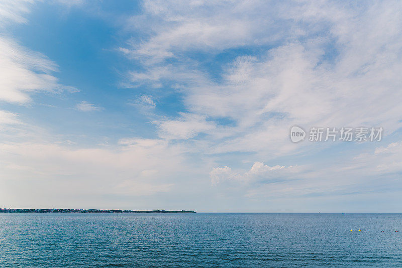 美丽的海上风景