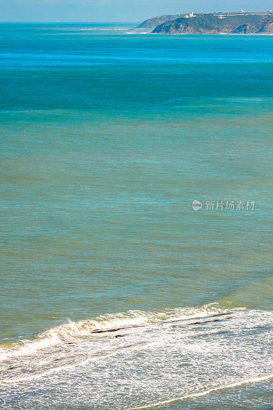 直布罗陀海峡的海浪