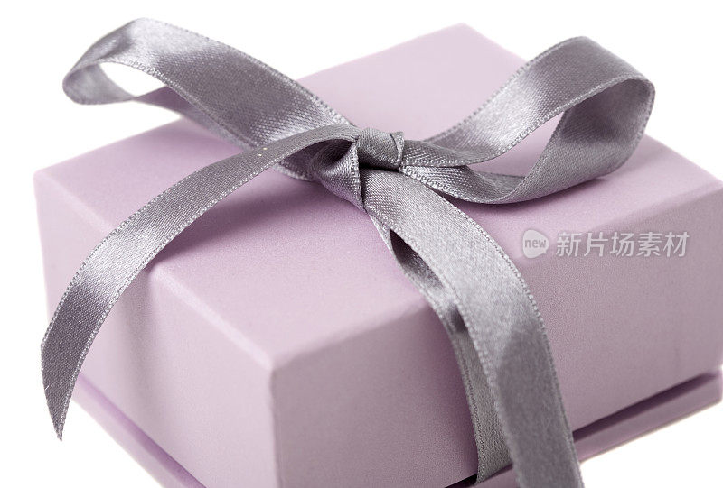 紫色的礼物盒