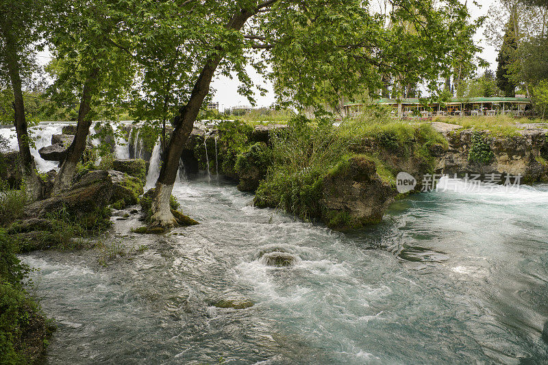 土耳其梅尔辛著名的塔苏斯瀑布
