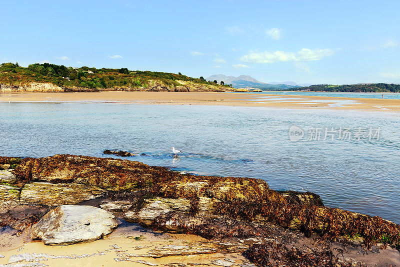 风景如画的海岸附近的Porthmadog，威尔士