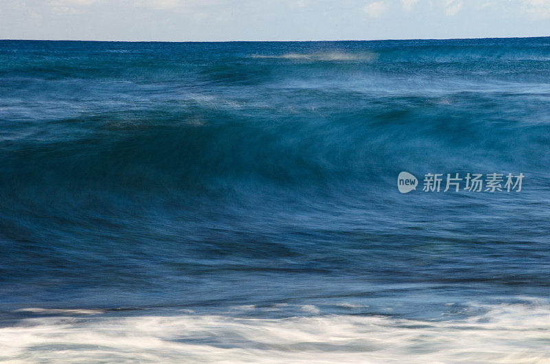 北岸波浪的运动