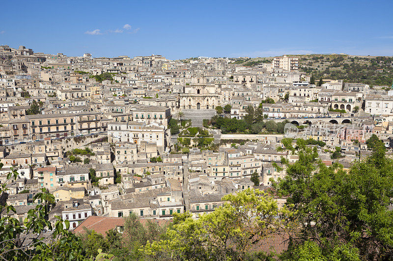 莫迪卡城市景观，意大利西西里岛