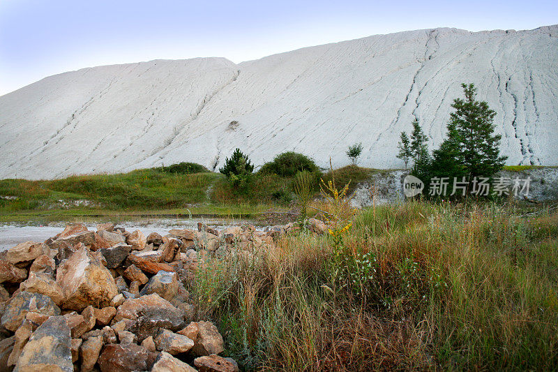 石棉山