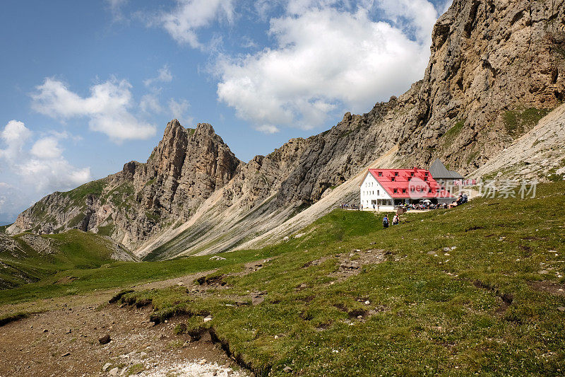 高山上的小屋