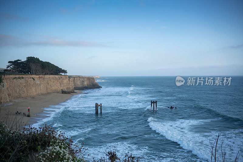 加利福尼亚的达文波特海滩