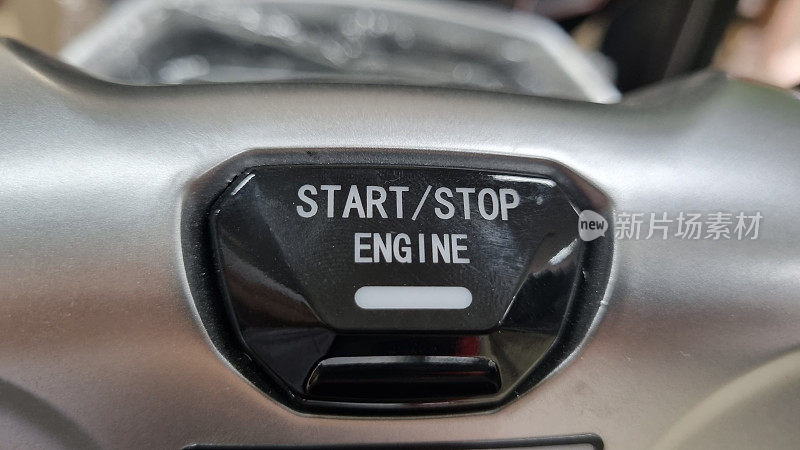 电动摩托车发动机启停按钮。