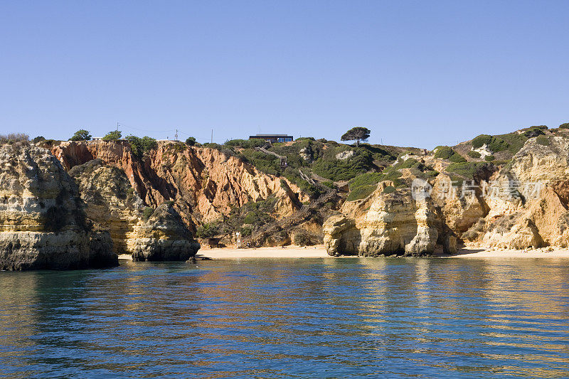 普拉亚多卡米洛在葡萄牙的阿尔加维海岸拉各斯附近