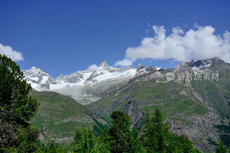 马特洪峰周围的山脉