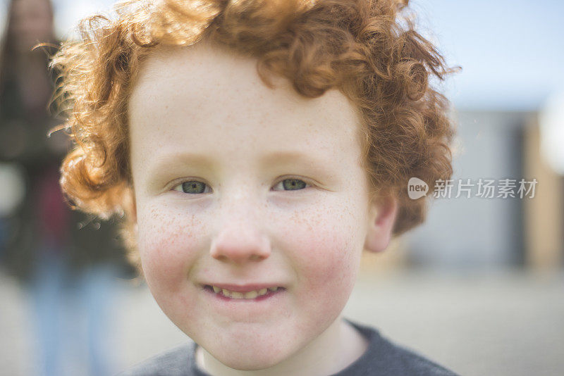 红头发的爱尔兰男孩