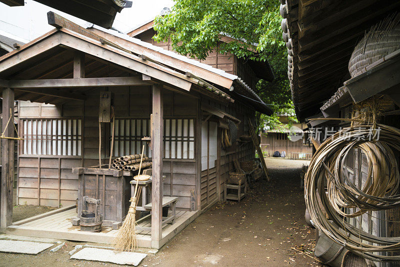 房子与好，因为它是在旧时代，日本
