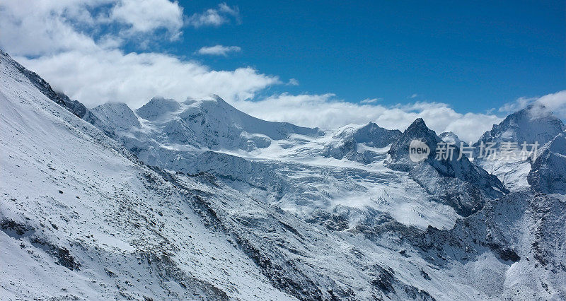 瑞士阿尔卑斯山