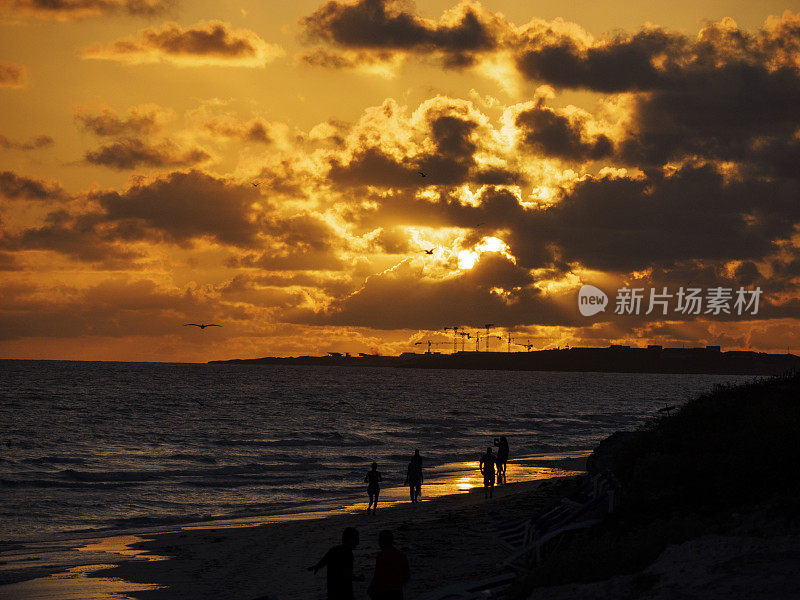 在卡约圣玛丽亚的海滩上