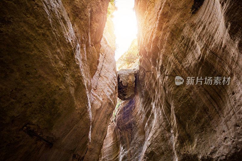 塞浦路斯岛上的阿瓦卡斯峡谷。