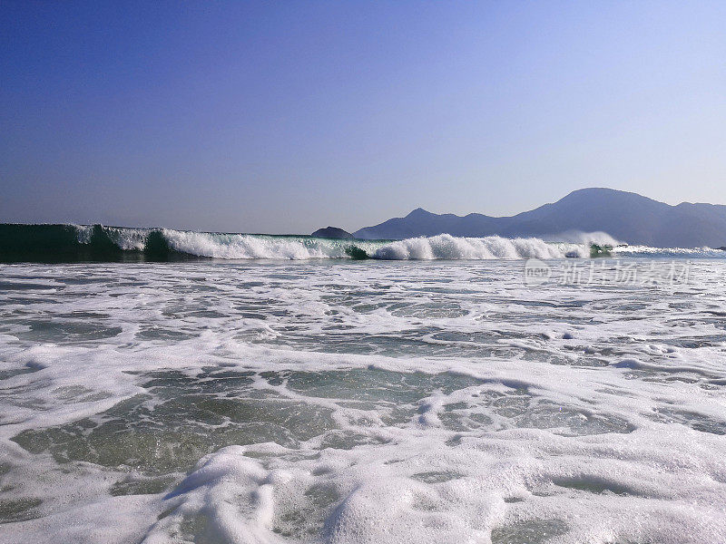 香港西贡东郊野公园大浪湾的海浪