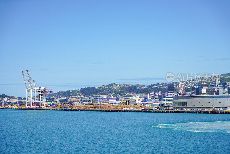 惠灵顿湾和海港，惠灵顿渡轮码头在Pipitea，新西兰惠灵顿。
