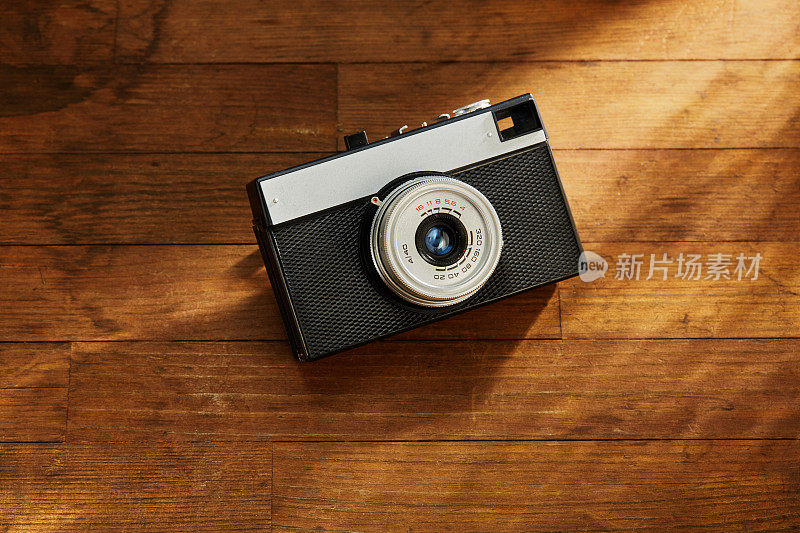 老式模拟35mm胶片相机