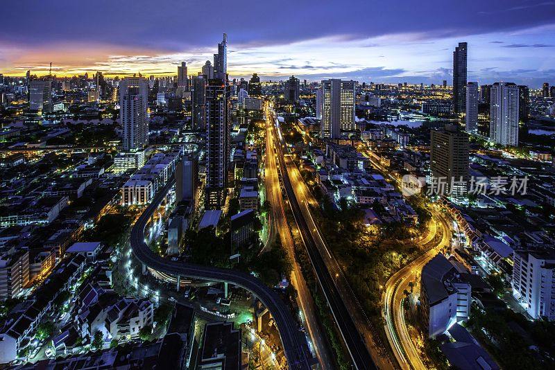 曼谷城市夜景鸟瞰图